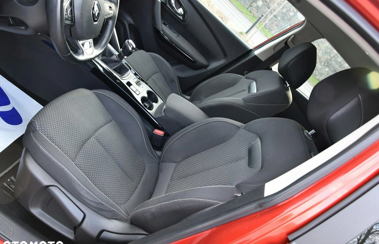 Renault Kadjar cena 49900 przebieg: 177000, rok produkcji 2016 z Podkowa Leśna małe 277